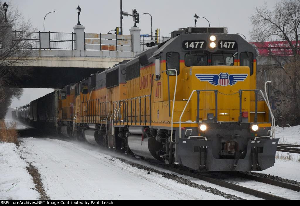 Transfer rolls west